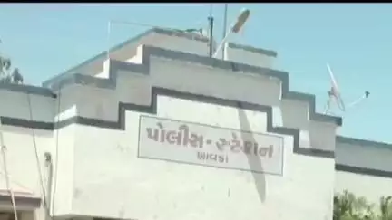 ભુજ: લુડીયા પાસે ટ્રેઈલરની પાછળ આઈસર ભટકાતા ચાલકનું મોત