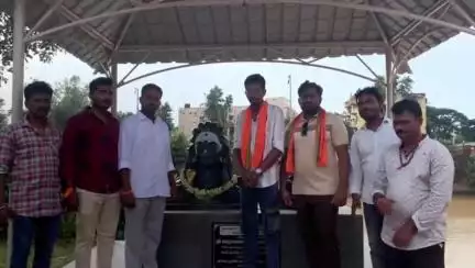 సామర్లకోటలో భీమేశ్వర ఆలయ సమీపంలో శివయ్య విగ్రహాన్ని ధ్వంసం చేసిన వారిని అరెస్ట్ చేయాలని విశ్వ హైందవ పరిషత్ సభ్యులు డిమాండ్