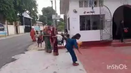 नावकोठी: नावकोठी प्रखंड क्षेत्र के शिवालयों में सावन के पहले सोमवार को महादेव का जलाभिषेक किया गया