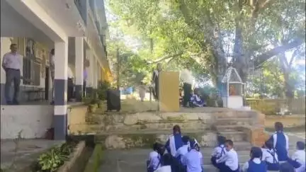 बंगाणा: शिक्षा उपनिदेशक अनिल कुमार तक्खी ने जटेहड़ी और पिपलू स्कूलों का किया निरीक्षण, कमियों को दूर करने के दिए निर्देश