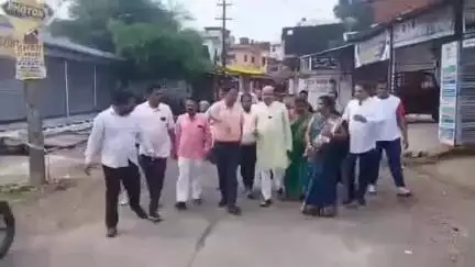 पनागर: सड़कों में भ्रष्टाचार पर कांग्रेस के प्रदर्शन के बाद कैंट विधायक ने किया सड़कों का निरीक्षण, दिए कार्रवाई के निर्देश