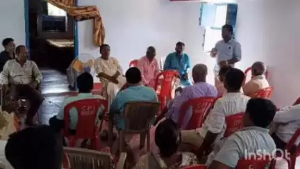 बखरी: बखरी में सीपीआई की बैठक, बखरी डीएसपी के विरुद्ध धरना प्रदर्शन का निर्णय