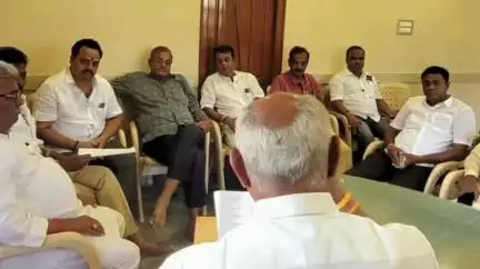 ಇಳಕಲ್‌: ನಗರದಲ್ಲಿ ಹೊಸ ರೈಲು ಮಾರ್ಗ ಪ್ರಾರಂಭಿಸುಂತೆ ಆಗ್ರಹಿಸಲು ಶೀಘ್ರದಲ್ಲಿಯೇ ದಿಲ್ಲಿ ಚಲೋ