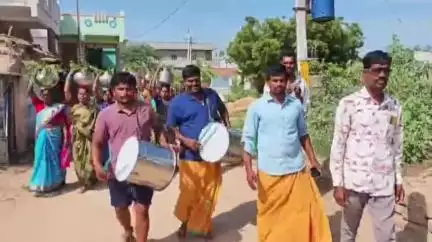 జనగాం: వడ్లకొండలో వర్షాలు కురవాలని గ్రామ దేవతలకు ప్రత్యేక పూజలు నిర్వహిస్తున్న గ్రామస్తులు, రైతులు
