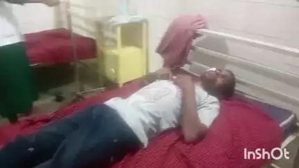 सीतापुर: भिठवा में अज्ञात बाइक सवार गिरा, 112 की टीम ने उसे सीतापुर सामुदायिक स्वास्थ्य केन्द्र पहुंचाया
