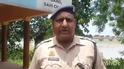 बिजनौर: मंडावर क्षेत्र के गांव बालावाली में रेलवे ट्रैक किनारे मिला एक व्यक्ति का शव, पुलिस ने शव को पोस्टमार्टम के लिए भेजा