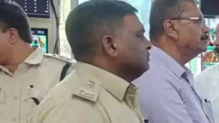 जरमुण्डी: जरमुंडी विधायक और एसपी ने बासुकीनाथ श्रावणी मेला की विधि व्यवस्था का सीसीटीवी कैमरे से जायजा लिया