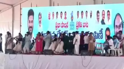 తుంగతుర్తి: తిరుమలగిరీ లో అలరించిన సాంస్కృతిక కళాకారుల ఆటాపాట