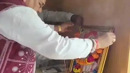 सेंधवा: मध्यप्रदेश: बड़वानी जिले के सेंधवा तहसील के मड़गांव स्थित शासकीय कन्या शिक्षा परिसर का निरीक्षण