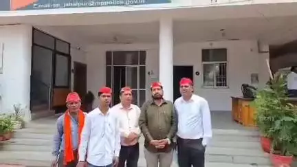 पनागर: सीएचएमओ की लोकायुक्त में भ्रष्टाचार की शिकायत पर सपा महासचिव को मिल रही धमकियां, एसपी को सौंपा ज्ञापन