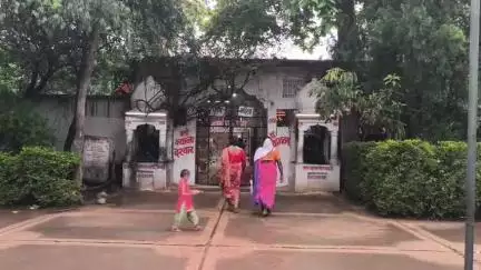 नौरोजाबाद: सावन माह के पहले सोमवार पर मां ज्वाला धाम उचेहरा में उमड़ी श्रद्धालुओं की भीड़