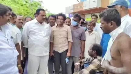 రెడ్డిపల్లి చెరువు కట్టపై ప్రమాదంలో మృతి చెందిన వారి పార్థివదేహాలకు నివాళులర్పించిన TDPరాష్ట్ర ప్రధాన కార్యదర్శి బత్యాల