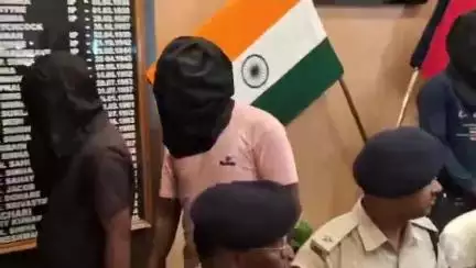 कांके: रांची पुलिस ने चार कुख्यात माओवादियों को गिरफ्तार किया, हथियार और नक्सली पर्चे बरामद