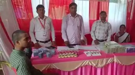 घोसी: घोसी पीएचसी में पुरुष नसबंदी पखवाड़े को लेकर मेले का आयोजन किया गया
