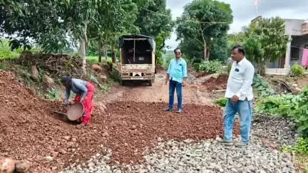 फुलंब्री: गणोरी ते नायगाव रस्त्याच्या डांबरीकरणाच्या कामाला शुभारंभ