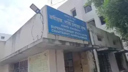 दारू वरील सर्विस टॅक्स वाढ बार चालक आणि वाईन शॉप चालक संपावर मात्र उत्पादन शुल्क विभागाचे आवाहन