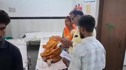 छतरपुर नगर: ग्राम झिन्ना में महिला ने घर पर जहरीली दवा का सेवन किया, जिला अस्पताल में भर्ती