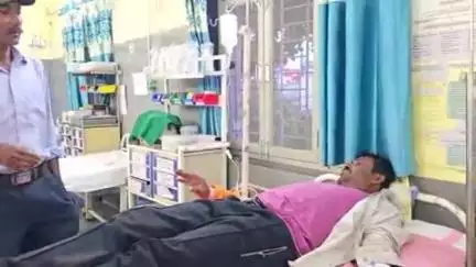 बैतूल नगर: कोंढर खापा गांव: खेत में चारा काटते समय कोबरा ने किया हमला, गंभीर हालत में व्यक्ति अस्पताल में भर्ती
