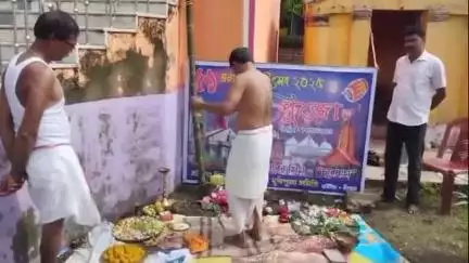 নলহাটি ১: বাউটিয়া সার্বজনীন দুর্গাপুজোর খুঁটি পূজো হলো আজ সমস্ত রীতি আচার আচরণ মেনে, এই বছরে তাদের পুজোর থিম উত্তরাখণ্ডের ৪ধাম।