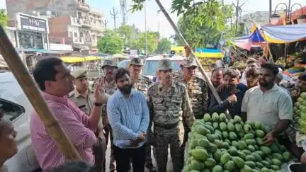 कोल: जमालपुर में अतिक्रमण पर सख्ती और पात्रों को न्याय, नगर आयुक्त का वेंडिंग ज़ोन में बड़ा फैसला