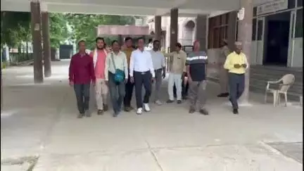 मंझनपुर: पत्रकारिता की आड़ में फर्जीवाड़ा नहीं चलेगा, न्यू प्रेस क्लब ने मंझनपुर में डीएम-एसपी से कार्रवाई की मांग की