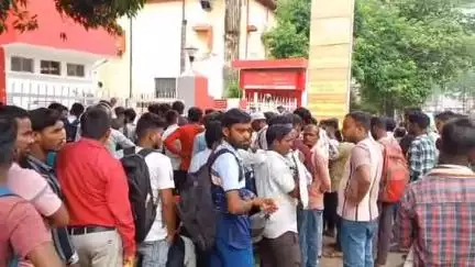 मेदिनीनगर (डालटनगंज): पलामू में लिखित परीक्षा के आधार पर होगी चतुर्थवर्गीय पदों पर बहाली, वित्त मंत्री राधाकृष्ण ने सोशल मीडिया पर दी जानकारी