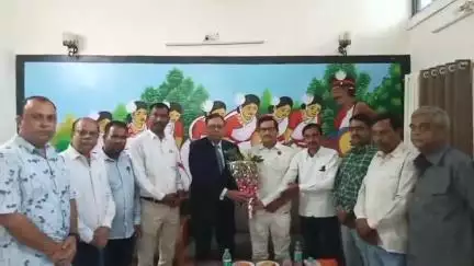 चास: बोकारो परिसदन में मानव अधिकार मिशन के झारखंड प्रदेश अध्यक्ष पीके लाला का किया गया स्वागत