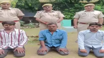 वैर: वैर थाना पुलिस की कार्रवाई, मारपीट के मामले में पिता को दो पुत्रों सहित किया गिरफ्तार