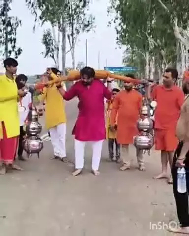 चंदिया: चंदिया नगर में श्रावण माह के पहले सोमवार को कावड़ यात्रा निकाली गई