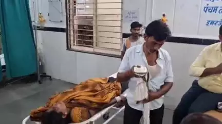 छतरपुर नगर: सटई में जमीनी विवाद पर 6 लोगों ने 2 लोगों के साथ की मारपीट, ज़िला अस्पताल में भर्ती