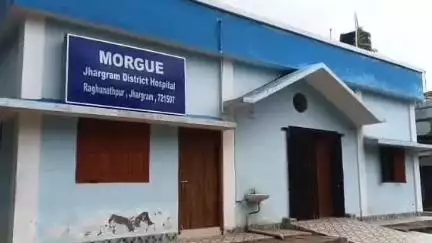ঝাড়গ্রাম: মুড়াকাটি গ্রামে বাড়ির পাশে ঝুলন্ত দেহ উদ্ধার হল ১ ব্যক্তির