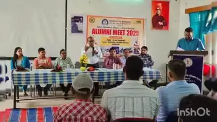 जगदलपुर: शासकीय औद्योगिक प्रशिक्षण संस्था जगदलपुर में एलूमिनी मीट 2025 में आईटीआई पास आउट युवाओं ने उत्साहपूर्वक हिस्सा लिया