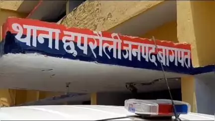 बड़ौत: कुर्डी गांव में पेट्रोल पंप पर बाइक में तेल डलवाने पर ₹10 न देने पर सेल्समैन ने की जमकर धुनाई, थाने में दी तहरीर
