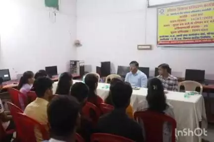 श्योपुर: कलेक्टर ने कहा: एडिटिंग से रोजगार के बेहतर अवसर, कौशल विकास के तहत कंप्यूटर प्रशिक्षण शुरू