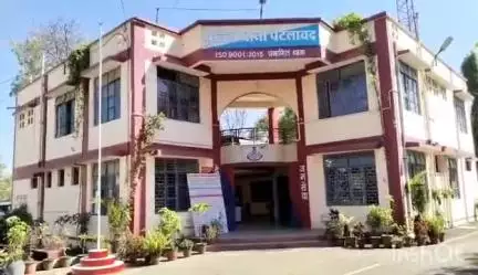 पेटलावद: पेटलावद पुलिस की बड़ी कार्रवाई, दहेज के नाम पर 10 लाख मांगने वाले पिता-पुत्र गिरफ्तार
