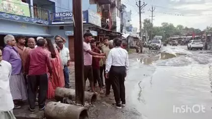 चैनपुर: चैनपुर नेऊरा रोड की मरम्मत के लिए टेंडर स्वीकृत, स्थानीय लोगों में खुशी