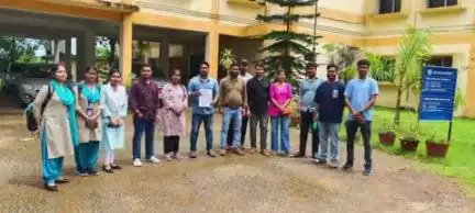 चाईबासा: छात्र संघर्ष समिति ने B.Ed पेपर सहित अन्य मांगों को लेकर सौंपा पत्र, विश्वविद्यालय को 7 दिन का अल्टीमेटम
