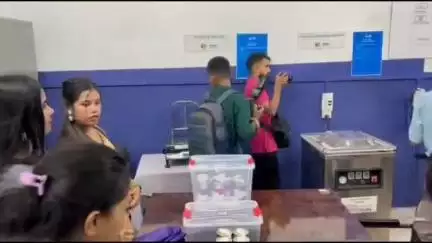 হাইলাকান্দি: হাইলাকান্দিতে অশ্বগন্ধা এবং হার্ব ফার্মিং এন্ড ভেলু এডিশনের ইউনিট পরিদর্শন করেন ADC দীপমালা গোয়ালা সহ বিভাগীয়রা