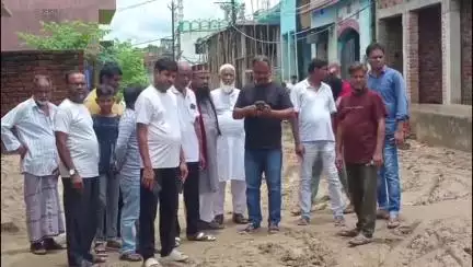 धनबाद/केंदुआडीह: धनबाद के वासेपुर से भूली को जोड़ने वाले लगभग सड़क बरसात की वजह से हुई जर्जर नगर आयुक्त ने मीडिया से की बात#Jansamasya