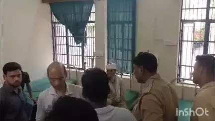छिबरामऊ: मिरगावा में बच्चों के विवाद में दो परिवारों के बीच जमकर चले ईट-पत्थर, पांच लोग घायल, दो की हालत गंभीर रैफर
