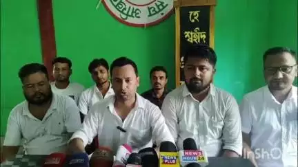 ধেমাজি: বিশ্বনাথ জিলা আয়ুক্তই গোৰ্খা জনগোষ্ঠীৰ এজন লোকক ফোনযোগে ধমকি দিয়া সন্দৰ্ভত চিলাপথাৰত গোৰ্খা ছাত্ৰ সন্থাৰ সংবাদ মেল