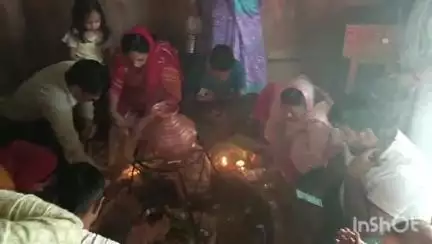 बाजपुर: नगर के विभिन्न मंदिरों में सावन माह के पहले सोमवार को शिवभक्तों ने श्रद्धाभाव से जलाभिषेक किया