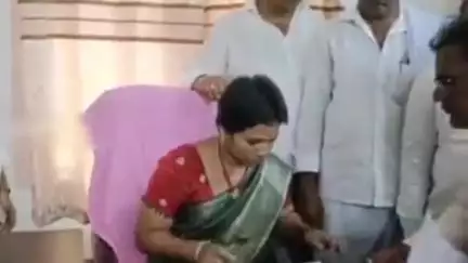 దర్శి: దరిశి వ్యవసాయ మార్కెట్ యార్డ్ చైర్మన్ గా దారం నాగవేణి బాధ్యతలు స్వీకరణ