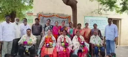 ఉరవకొండ: ఉరవకొండ : రేణుమాకులపల్లి ఉన్నత పాఠశాలలో బదిలీ, పదోన్నతి ఉపాధ్యాయులకు ఘన సన్మానం