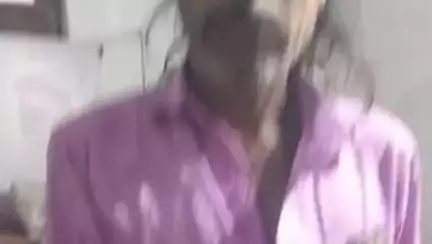 पचपहाड़: पचपहाड़ में व्यक्ति के साथ परिजनों ने बेरहमी से की मारपीट, रिपोर्ट दर्ज नहीं करने का आरोप, घाव पर पॉलिथीन बांधकर घूम रहा