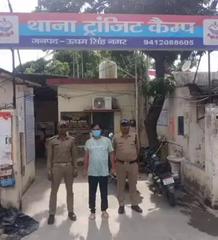 रुद्रपुर: पुलिस ने महिला को प्रेम जाल में फंसाकर परेशान करने और आत्महत्या के लिए उकसाने के मामले में आरोपी को किया गिरफ्तार