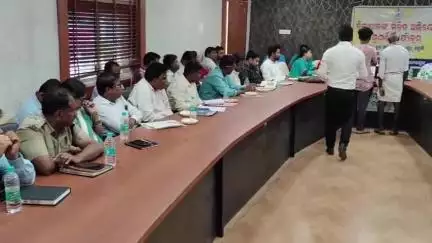 କୋରାପୁଟ ସହର: ବନ୍ଧୁଗାଁ ବ୍ଲକ ପଞ୍ଚାୟତ ସମିତି କାର୍ଯ୍ୟାଳୟ ଠାରେ ଜିଲ୍ଲା ସ୍ତରୀୟ ଅଭିଯୋଗ ଓ ଜନ ଶୁଣାଣି ଶିବିର ଅନୁଷ୍ଠିତ