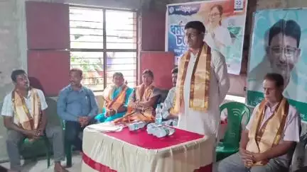 নানুর: ২১শে জুলাই কে সামনে রেখে নানুরের আনাইপুর গ্ৰামে তৃণমূল কর্মীদের নিয়ে আয়োজিত প্রস্তুতি সভা