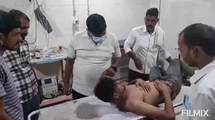 मुरैना नगर: अम्बाह बायपास पर बस चालक ने ई-रिक्शा को मारी टक्कर, युवक घायल, अस्पताल में भर्ती
