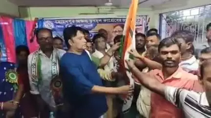 হাড়োয়া: মল্লিকঘেরী এলাকায় একুশে জুলাই প্রস্তুতি সভায় BJP ছেড়ে তৃণমূলে যোগদান ১৫ টি পরিবারের